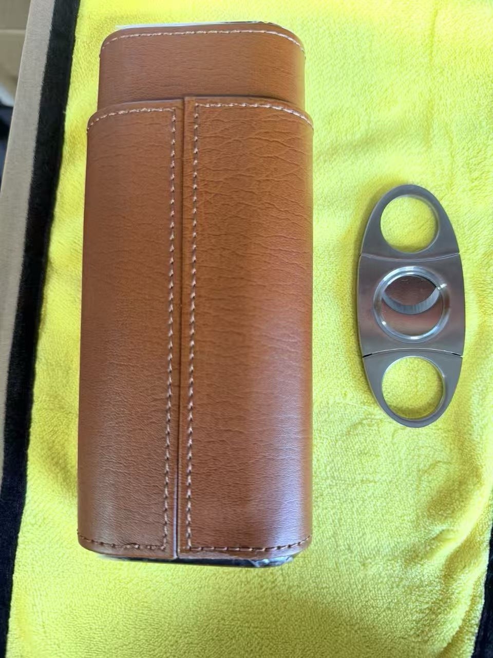 Cedar Lined Cigar Humidor Case Set 3-Pack Travel Leather with Cutter – Gift