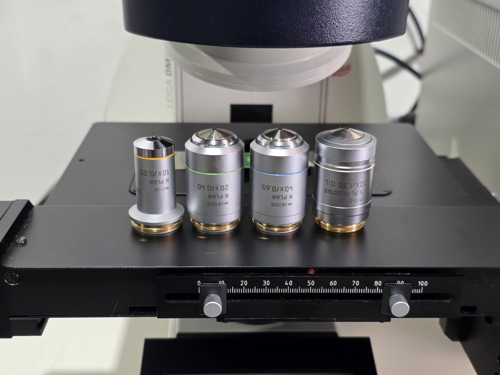 Leica DM6000 B Fluorescence Microscope DM6000B