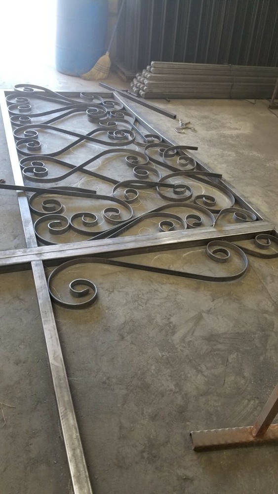 wrought iron driveway entry gate