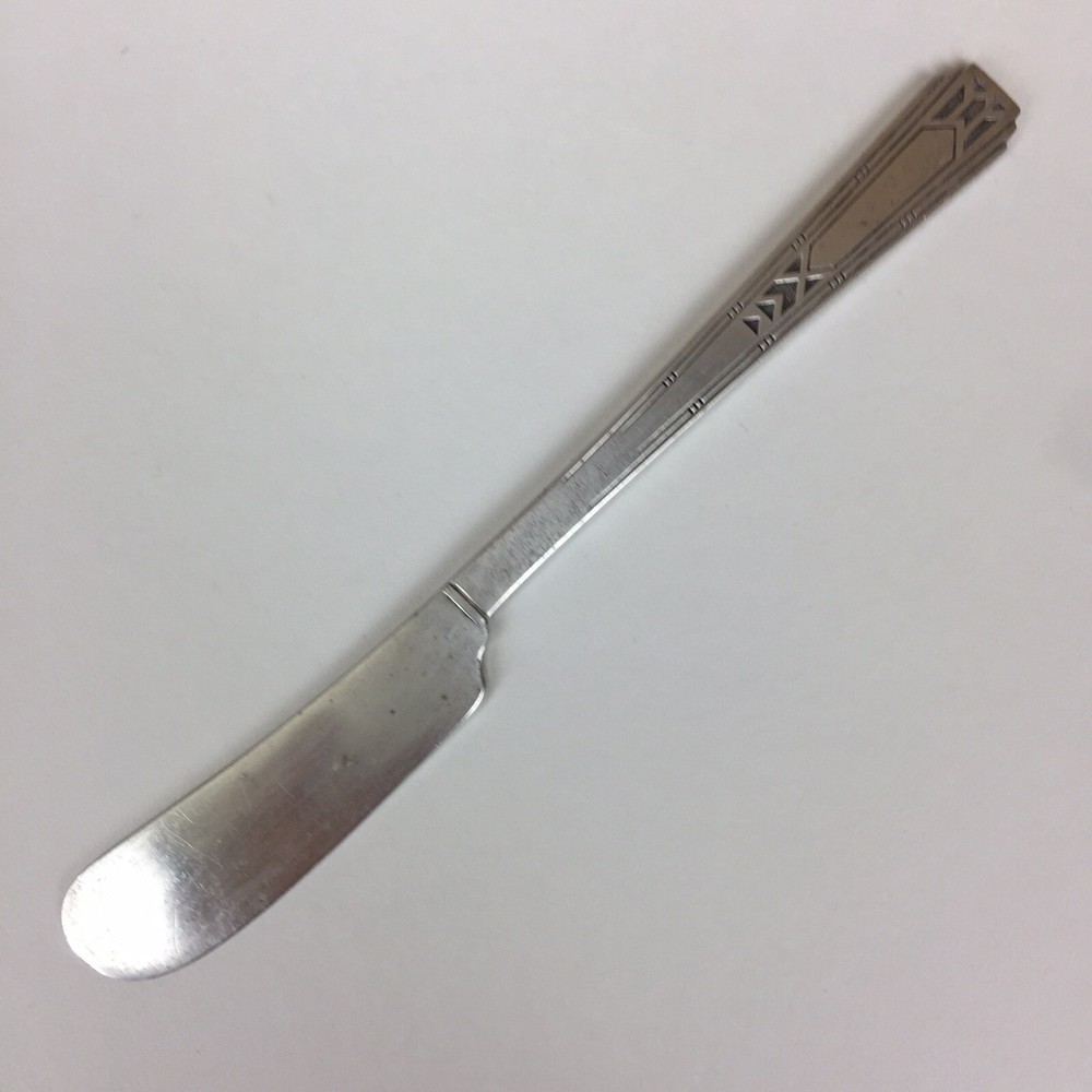 Vintage Oneida Style Tudor Silver Plate Butter Spread Knife Art Deco 6 3/8” Used