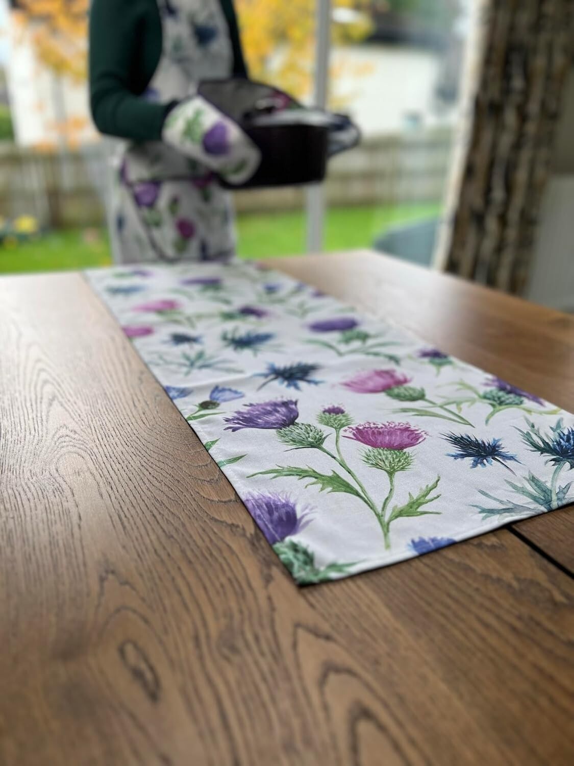 Thistles Tablerunner, 100% Cotton, Scotish, Housewarming Gift
