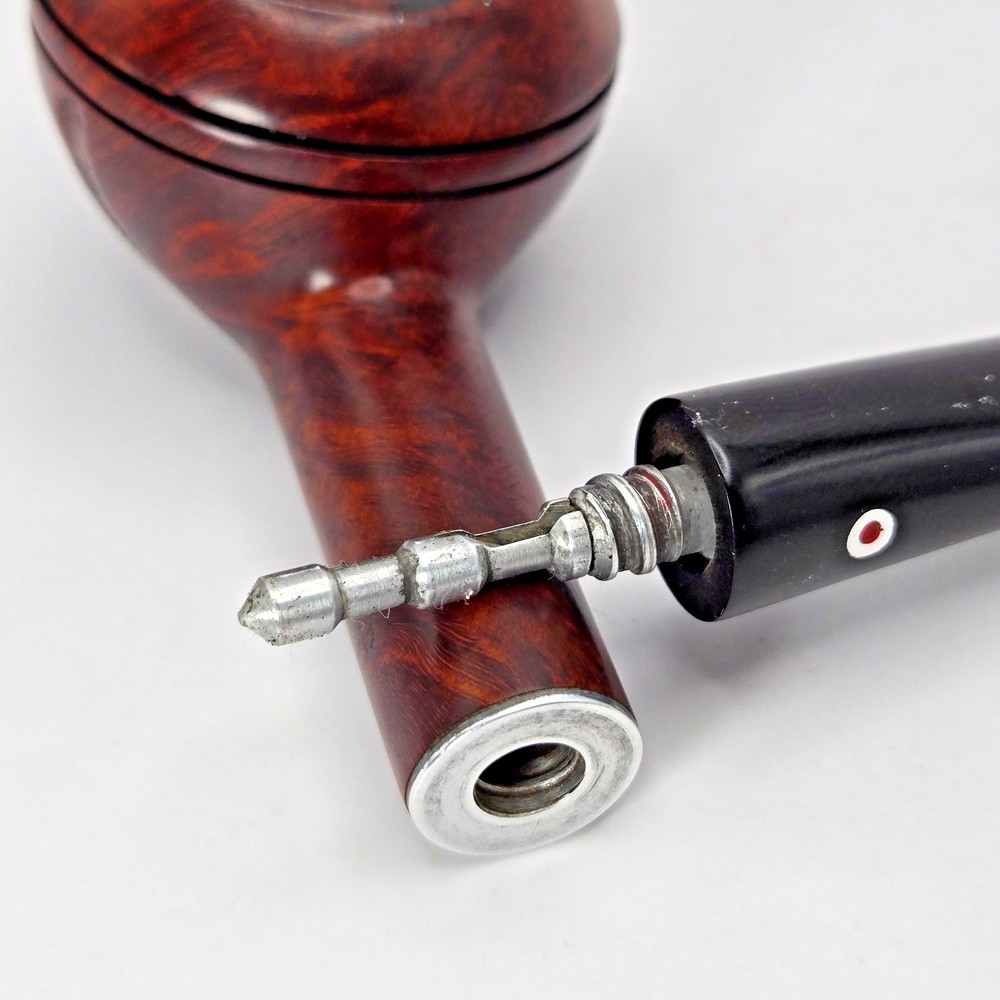 "The Pipe Maker" Imported Briar Estate Pipe