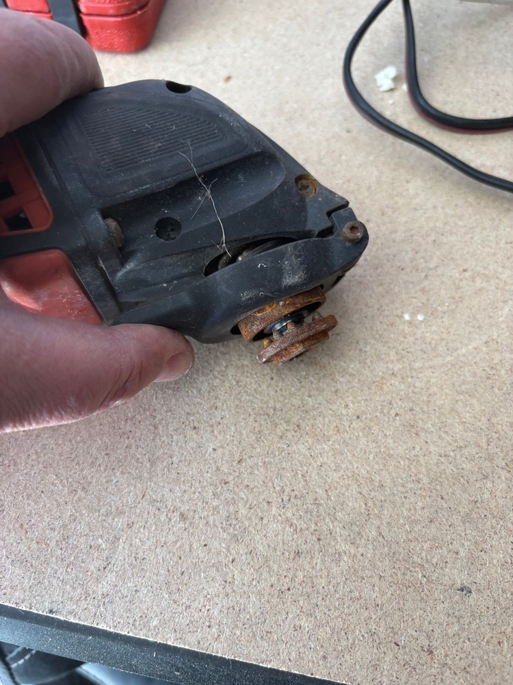 BLACK AND DECKER MULTI TOOL BD200MT CORDED USED