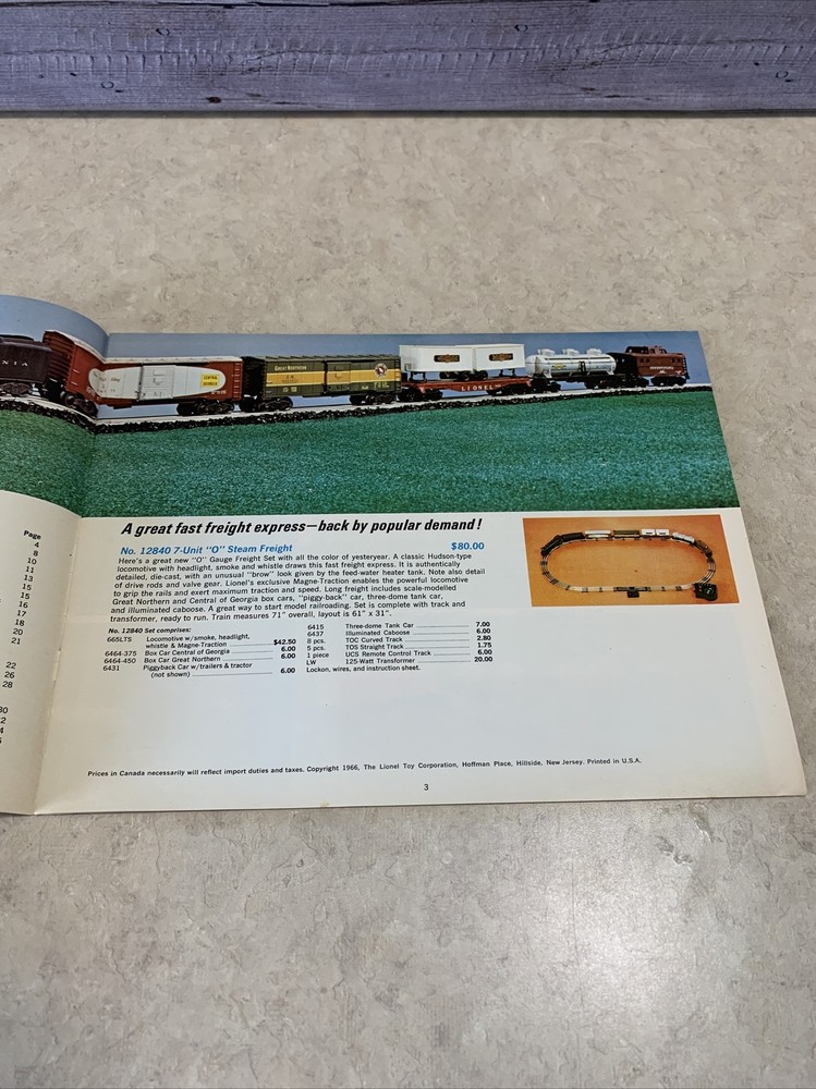 lionel 1966 catalog excellent condition
