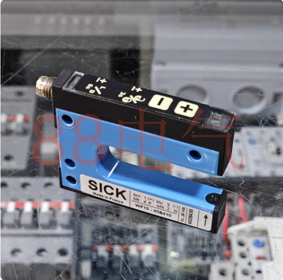 1Pcs Used SICK sensor WF15-40B410