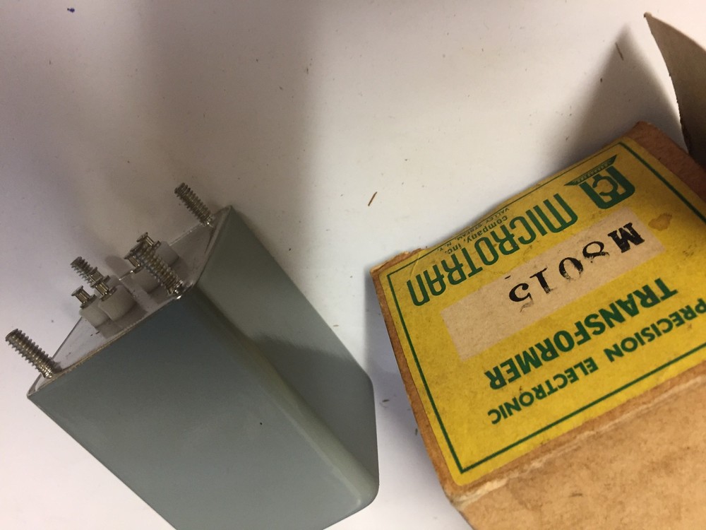 M8015  MICROTRAN TRANSFORMER NOS