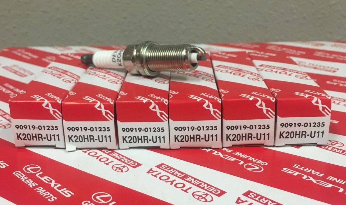 TOYOTA TACOMA, 4RUNNER, FJ CRUISER SPARK PLUGS SET OF 6 GENUINE OEM 90919-01235