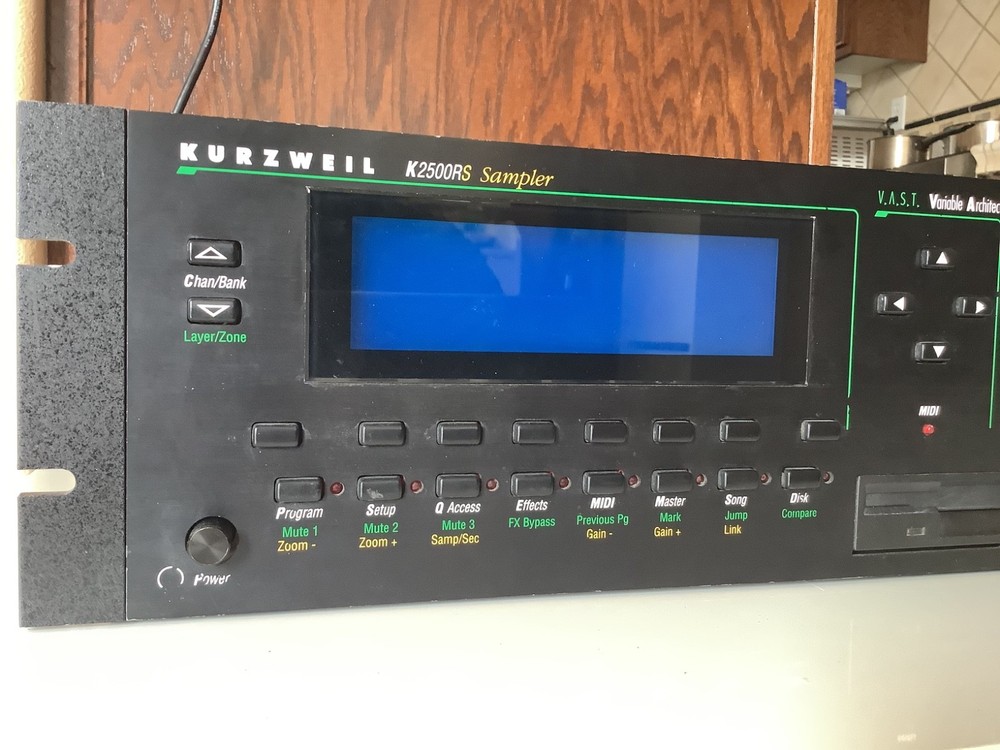 Kurzweil K2500RS VAST Variable Architecture Synthesis Technology