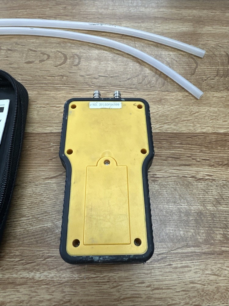 UEI EM152 Dual Differential Digital Manometer Tested Works