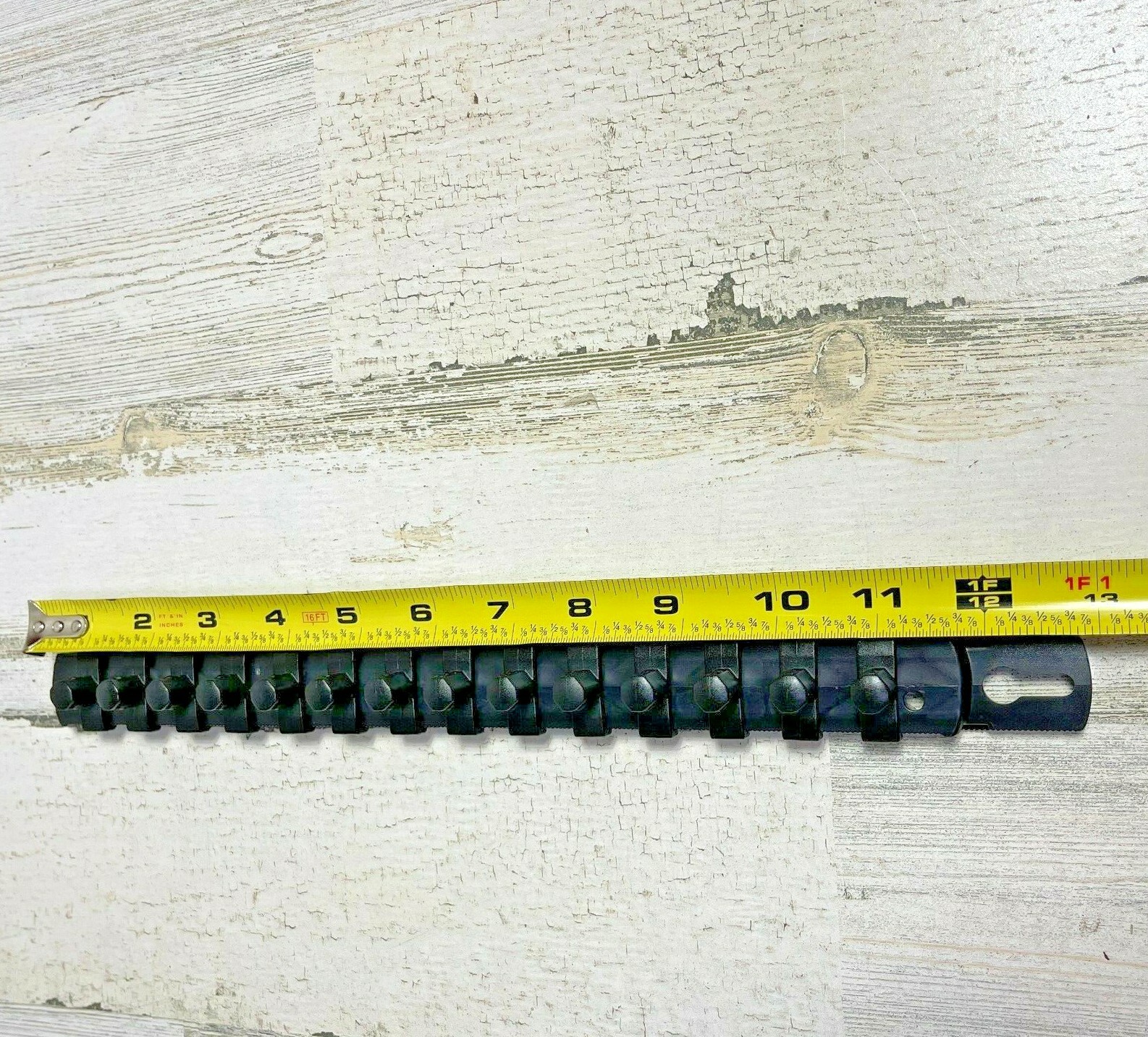 Ernst 3/8" Drive 13" Socket Organizer Rail with 14 Twist Lock Clips - Black