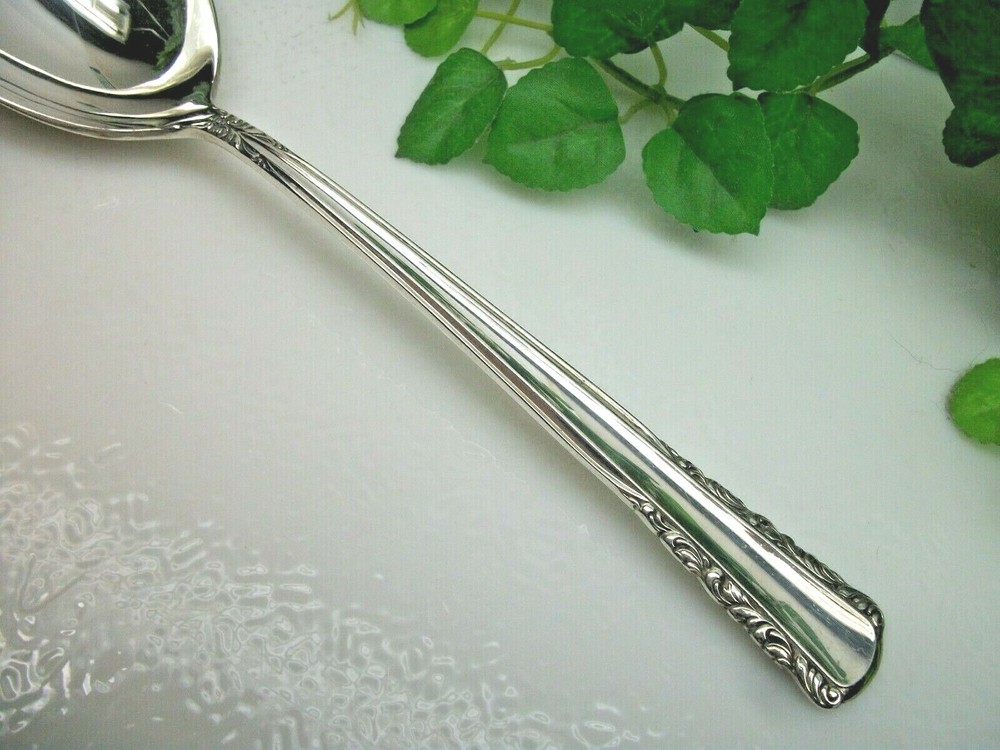 International Holmes MAY QUEEN Silverplate Solid Casserole Serving Spoon 1951