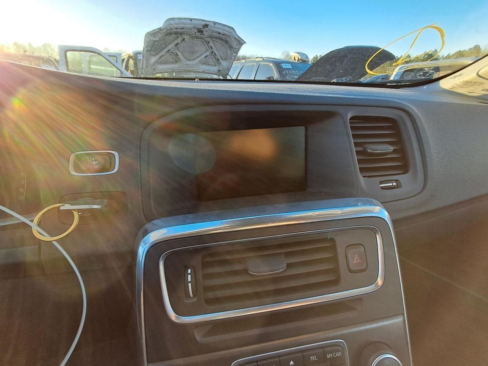 2014 VOLVO S60 7 Display Screen OEM Used - Reprogramming Required