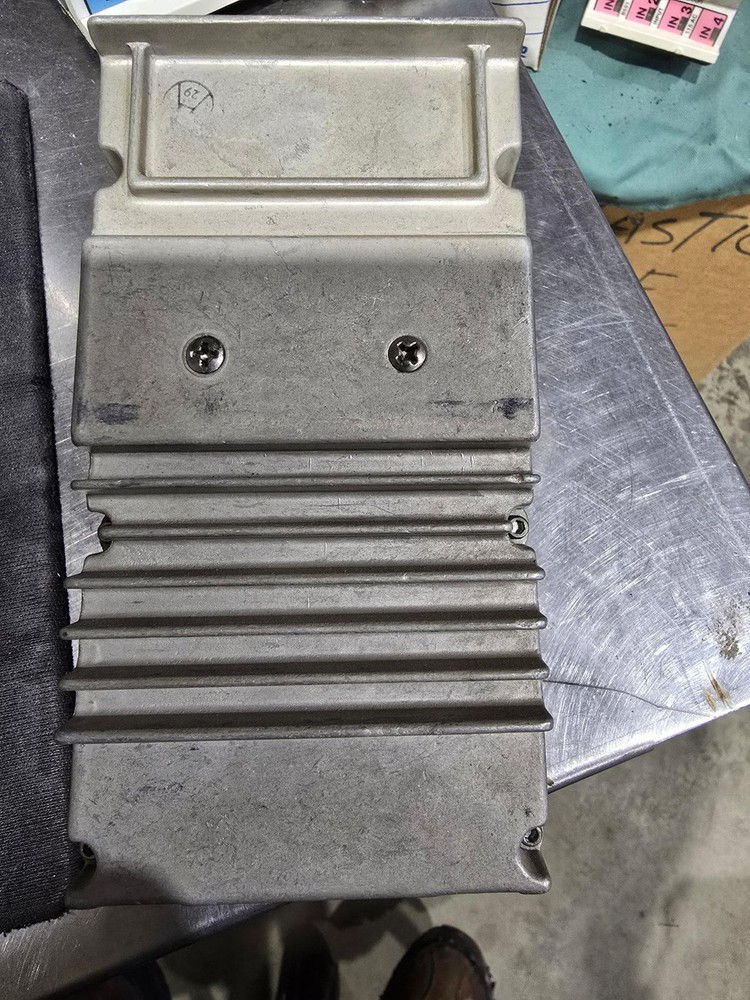 Gould/Modicon B550 Output Module 115VAC "Used"