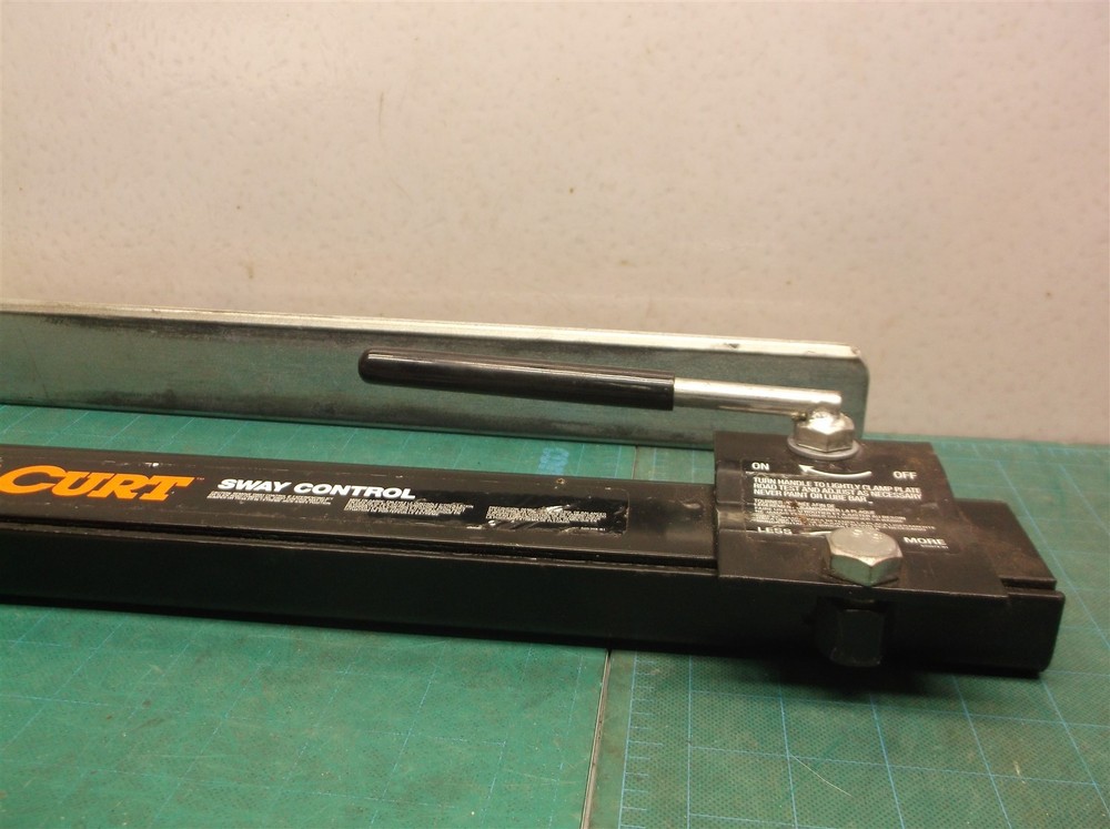 2 CURT Trailer Anti-Sway Bars