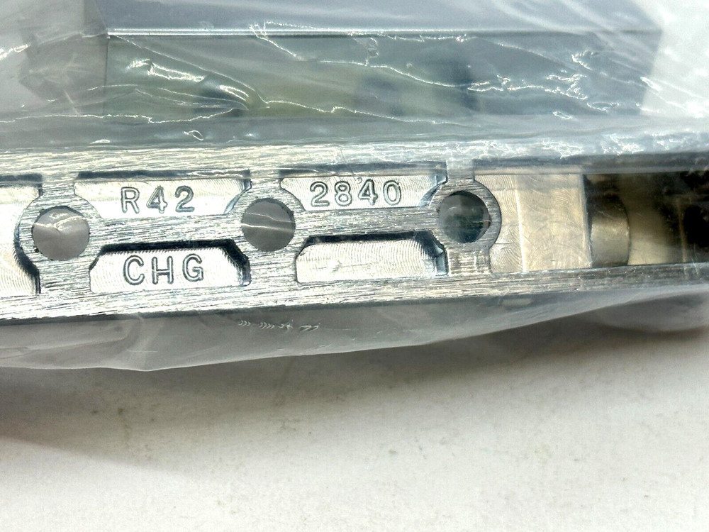 Component Hardware R42-2840 Edgemount Hinge 5/8" Offset