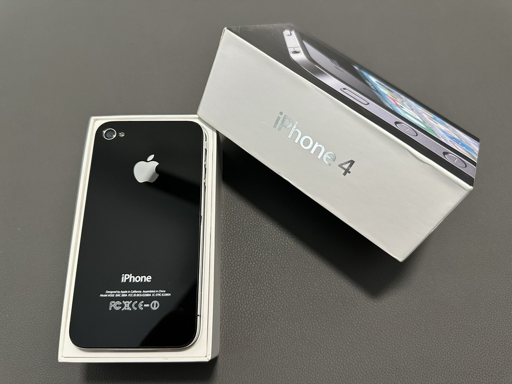 Apple iPhones Collection (12 Items)