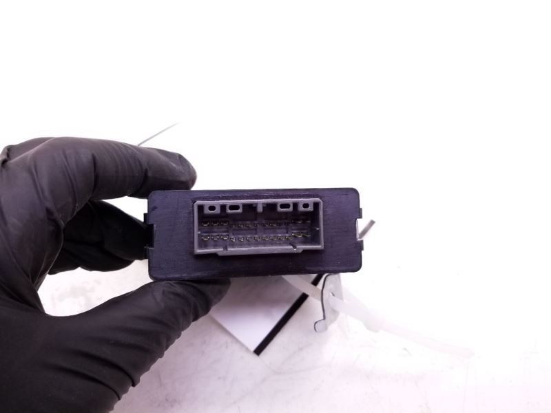 00-04 TOYOTA AVALON THEFT-LOCKING SECURITY CONTROL MODULE ECM ASSEMBLY