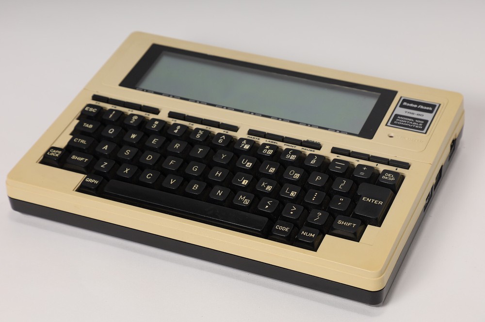 Radio Shack TRS-80 Model 100 Portable Computer - Working!