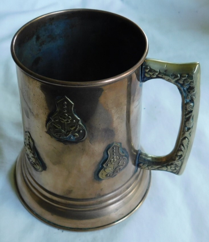 FINE ANTIQUE HAND MADE PERSIAN COPPER CUP