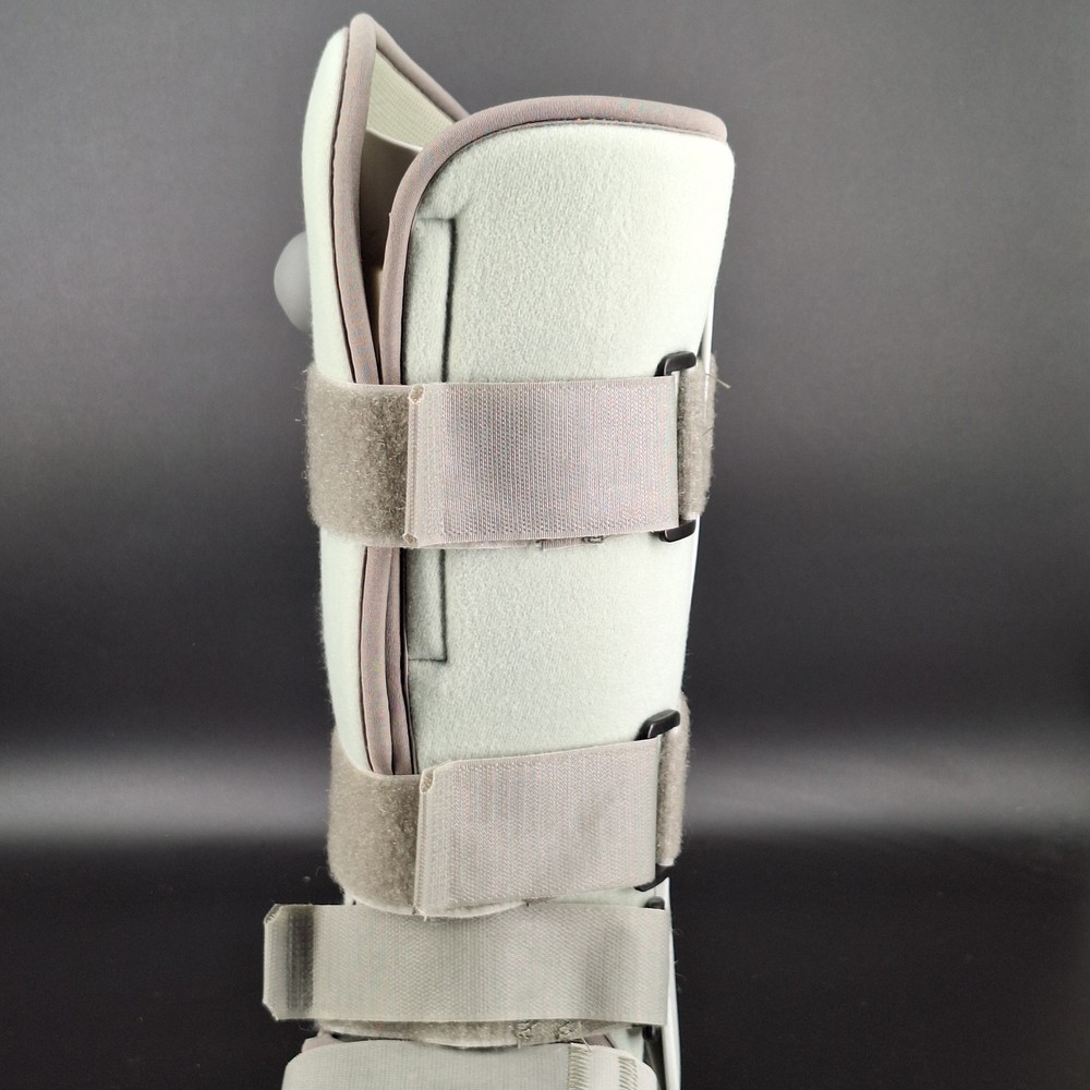 Breg Genesis Walker Boot Mid Calf Full Shell Size Med