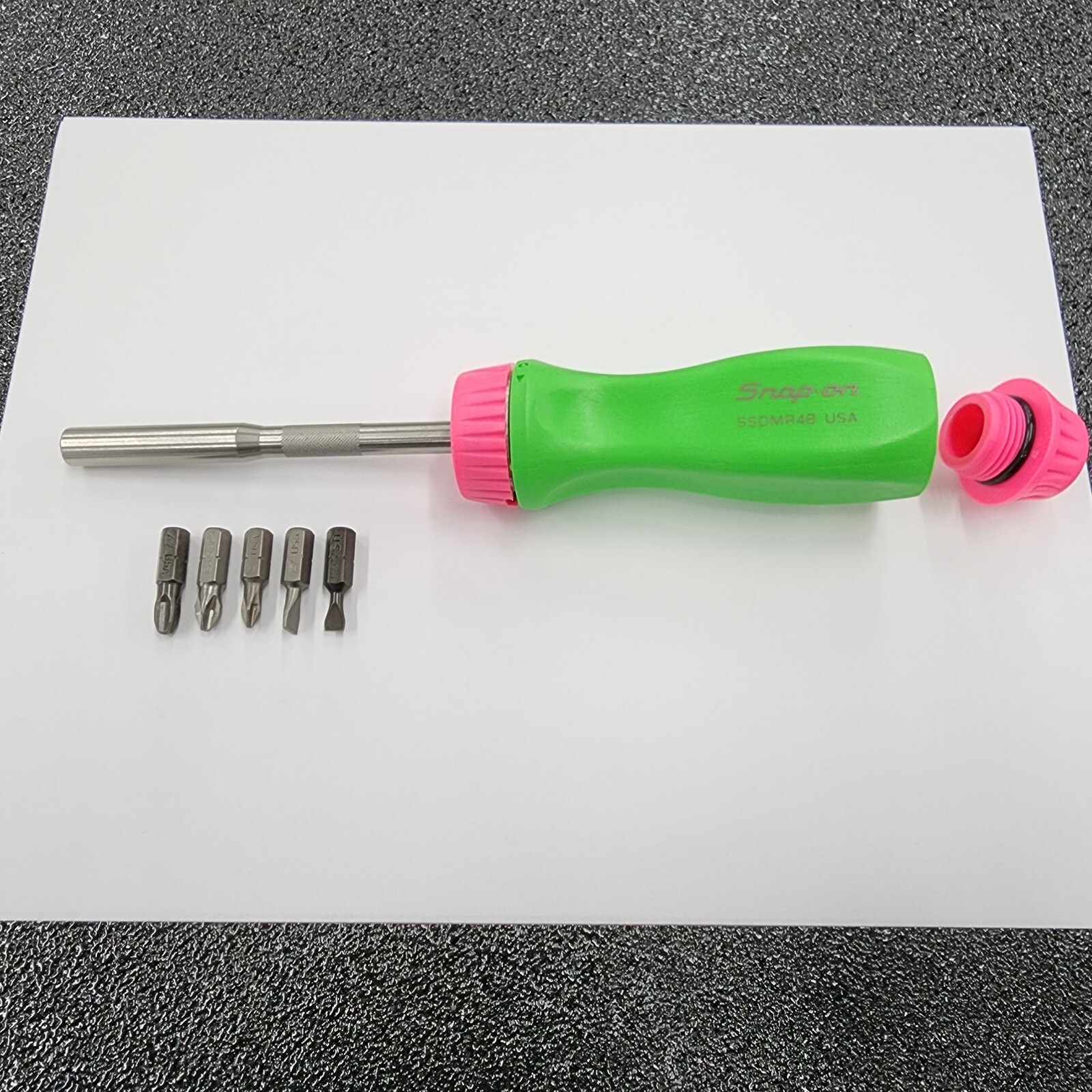 Snap-on Tools USA RARE GREEN & PINK Ratcheting Screwdriver w/Bits SSDMR4B