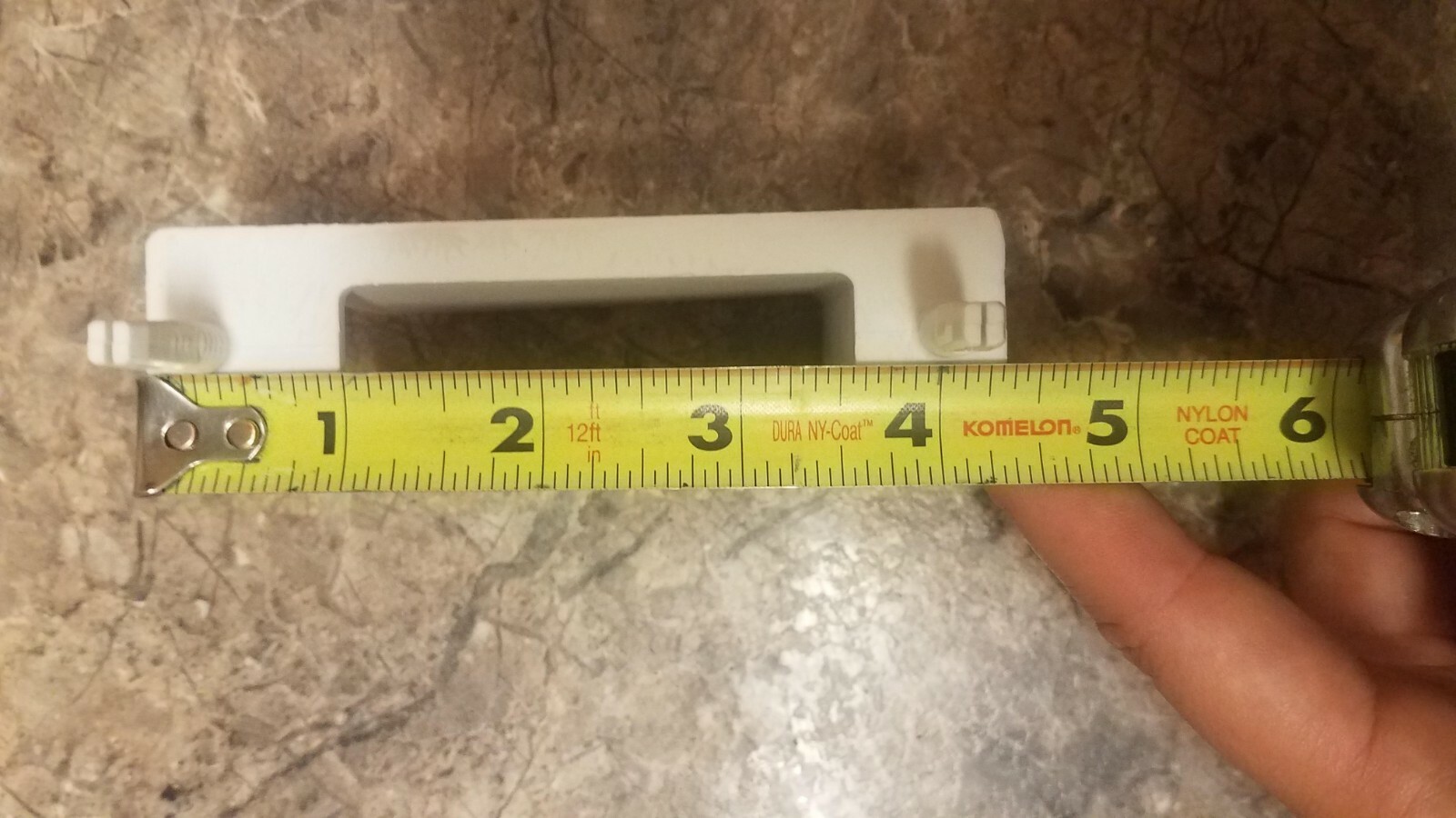 4 PK RUBBERMAID CLOSETMAID White Wire Shelf Shelving Wall Brackets LG