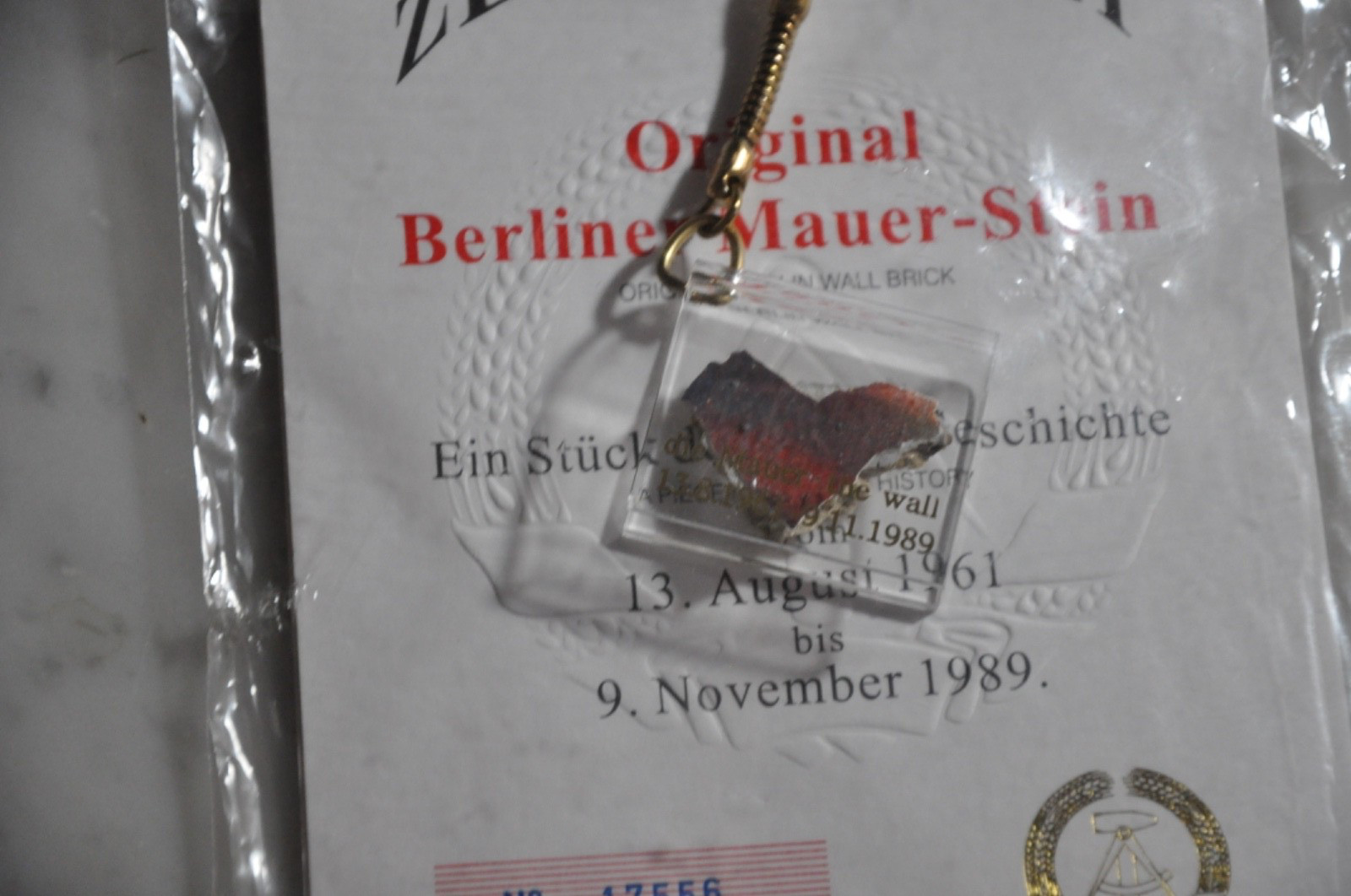 Piece Of The Berlin Wall Authentic Souvenir Keychain Die Mauer Germany