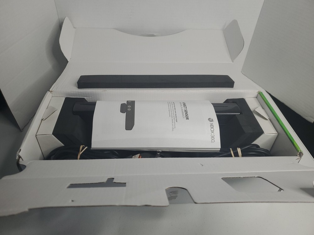 Microsoft Xbox 360 Black Kinect Sensor Bar 1414 In Original Box Great Condition!
