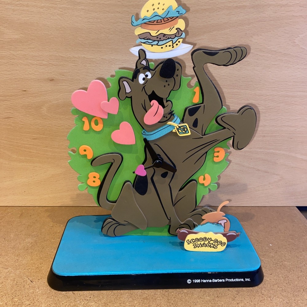 Vintage Scooby Doo Pendulum Clock • Wall or Stand  • 1998 HB • Battery • Working