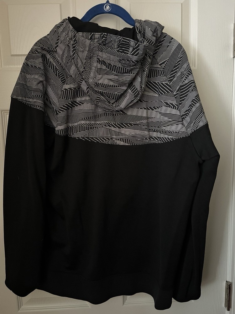 Nike Windbreaker Jacket - Sz Large