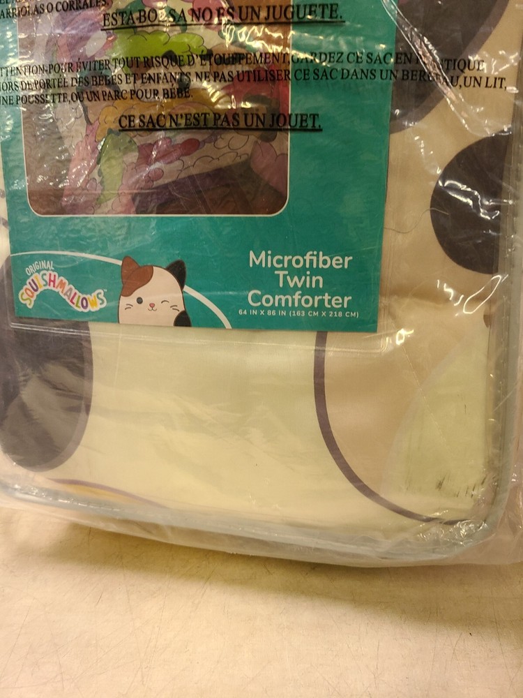 Original Squishmallows Soft Reversible Microfiber Comforter TWIN (64” X 86”)