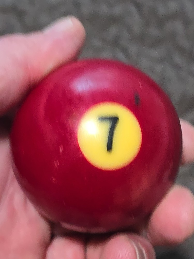 🎱Vintage Replacement Belgian (#7) Pool Ball~Billiards Solid Burgandy Ball 2"