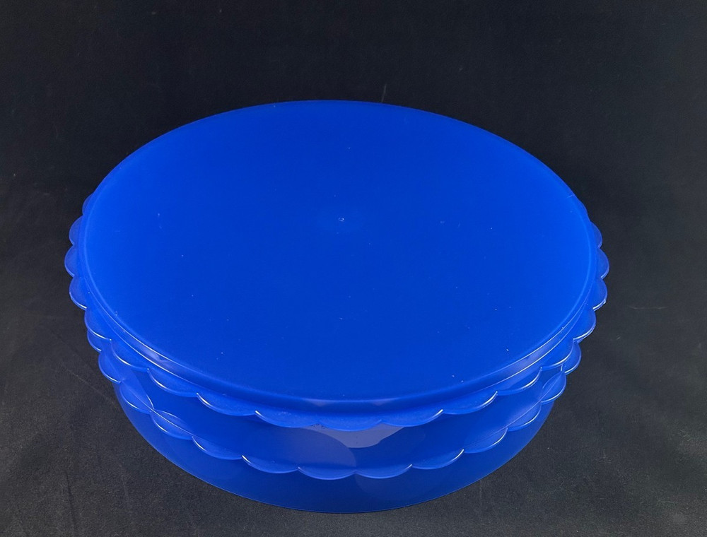 Tupperware Blue Pie Stackable #4897A - Pie Stacker / Counter Cover / Cake Base
