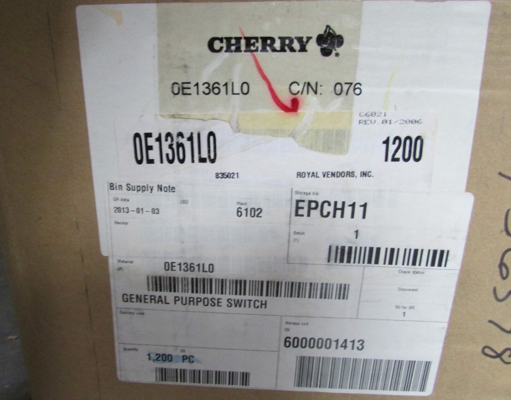 Lot 2 Cherry E13 15A Normally Open/Closed Pushbutton Switch 125/250 VAC E13-61L0