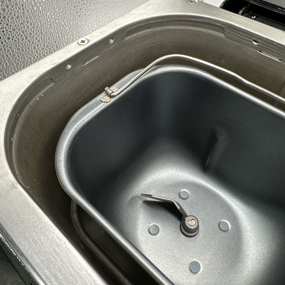 Cuisinart Automatic Bread Maker CBK-100 Compact Stainless Steel 2lb Programmable