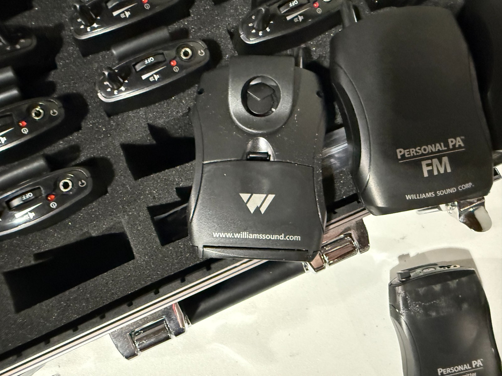 Lot of 30 Williams Personal PA Receiver Tour System R35-8 & 1 Transmitter T36