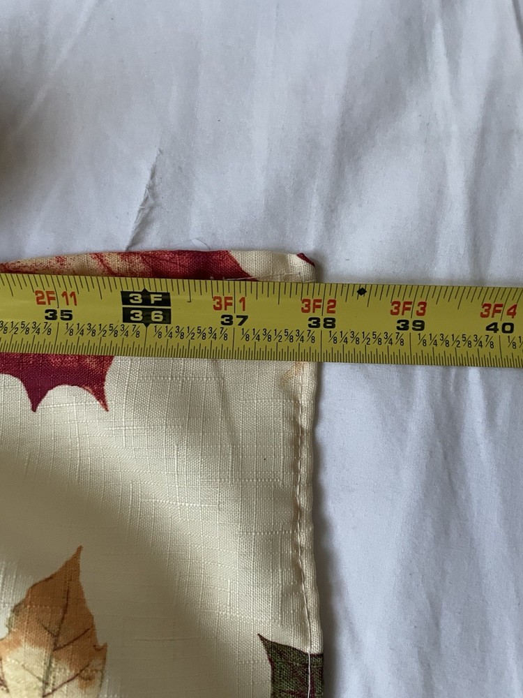 Unbranded OAK Leaf Tablecloth - e185