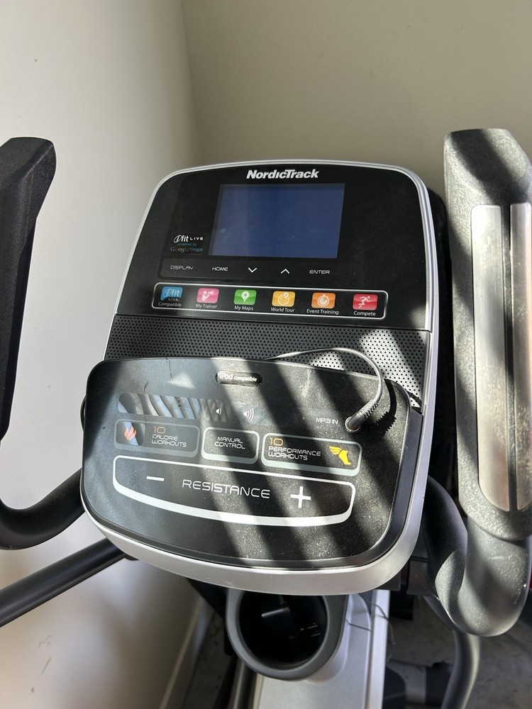 NordicTrack E 5.7 Elliptical Electronic Resistance Adjustable Stride iPod Gray/…