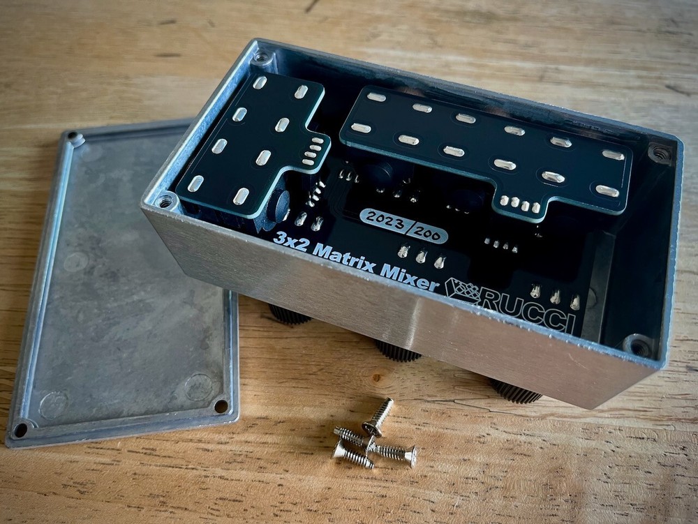 3×2 Matrix Mixer (Handmade, Rucci)