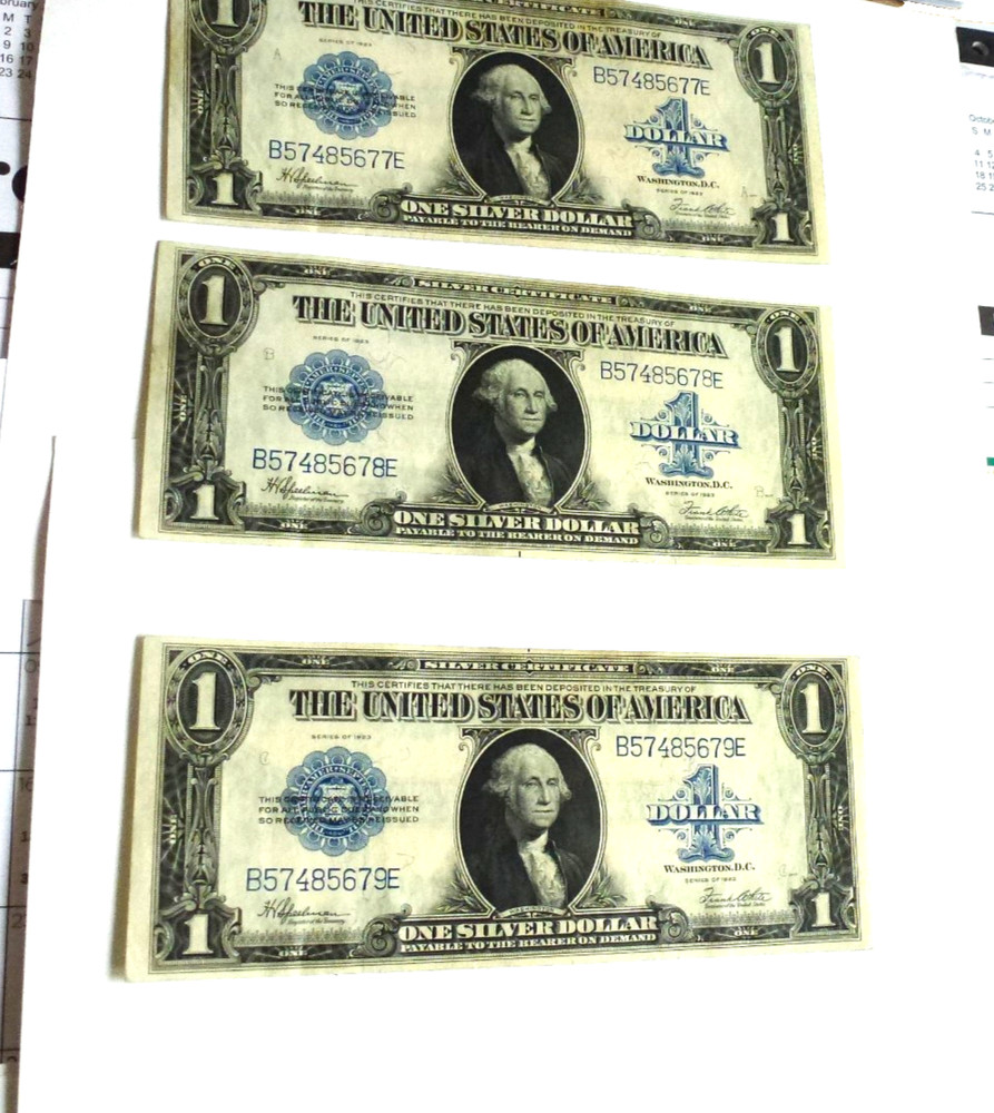 Three consecutive numbered Unc. 1923 $1.00 Large