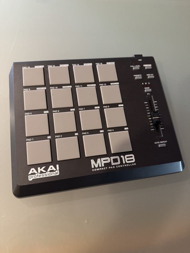 Akai MPD18 compact pad controller