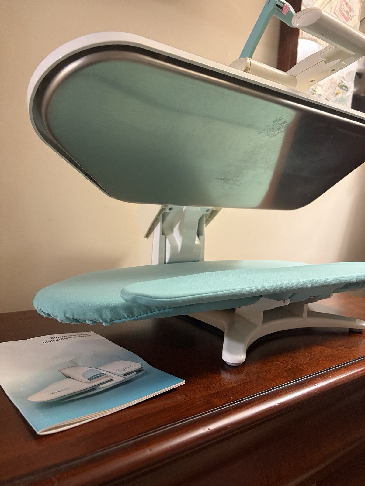 Elnapress Opal Professional Finish Swiss Ironing/Presser in Very Good Condition
