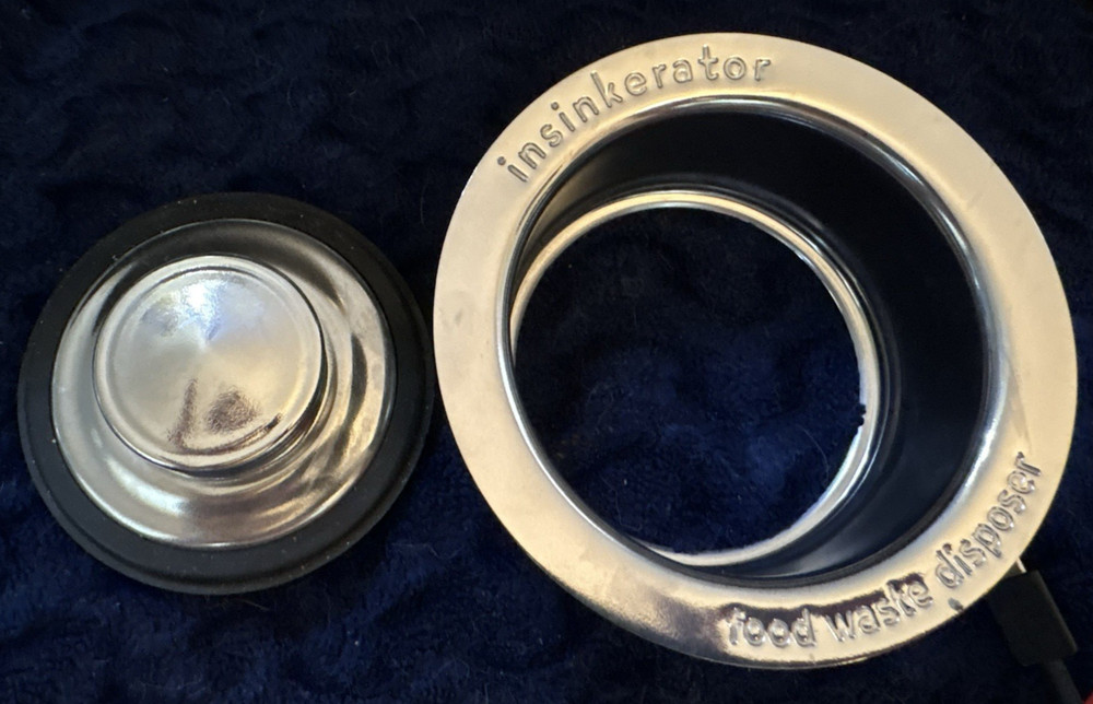 Insinkerator Round Chrome Sink Garbage Disposal Flange with Drain Plug