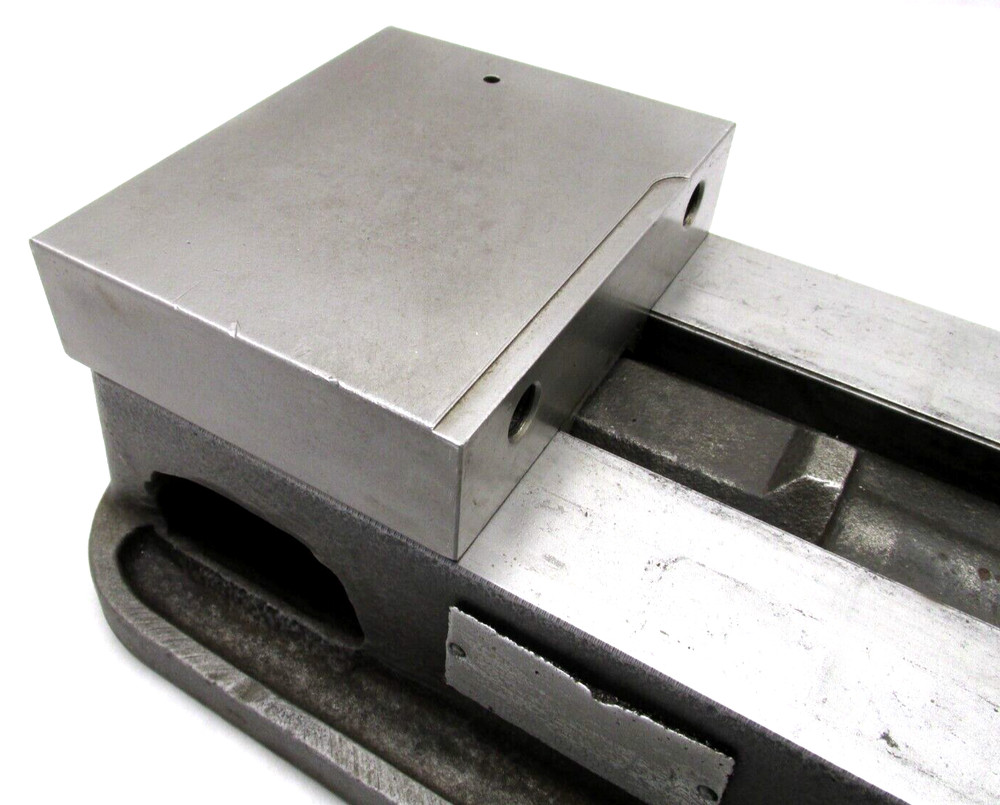 KURT ANGLOCK 6" MILLING MACHINE VISE - #D675
