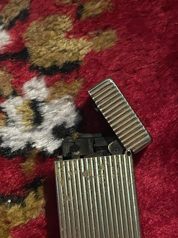 Vintage dunhill rollalite petrol small version
