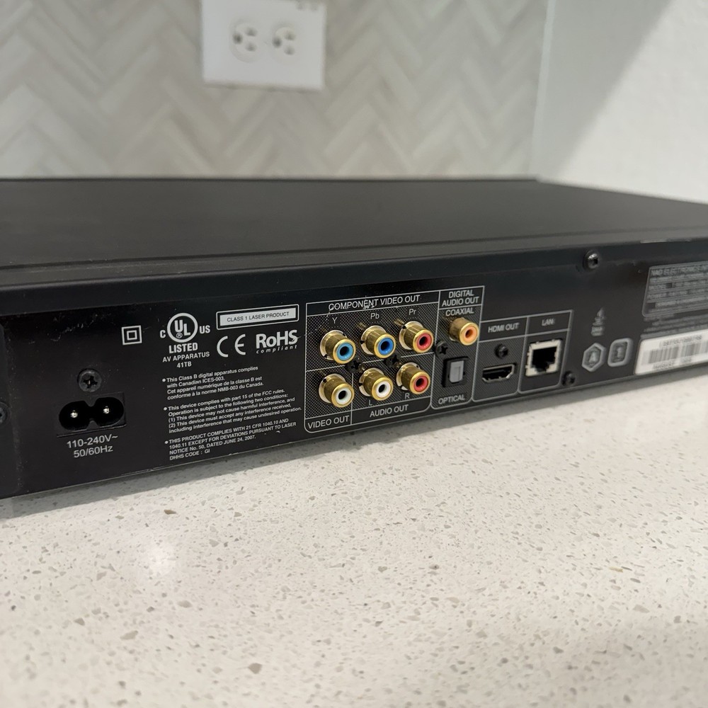 NAD Blu-Ray Disc Player T557 ONLY - NO Remote Control - TESTED