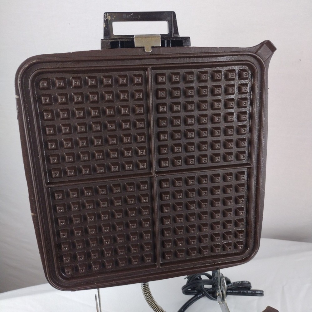 Toastmaster 269 Waffle Maker Griddle Reversible Plates Chrome
