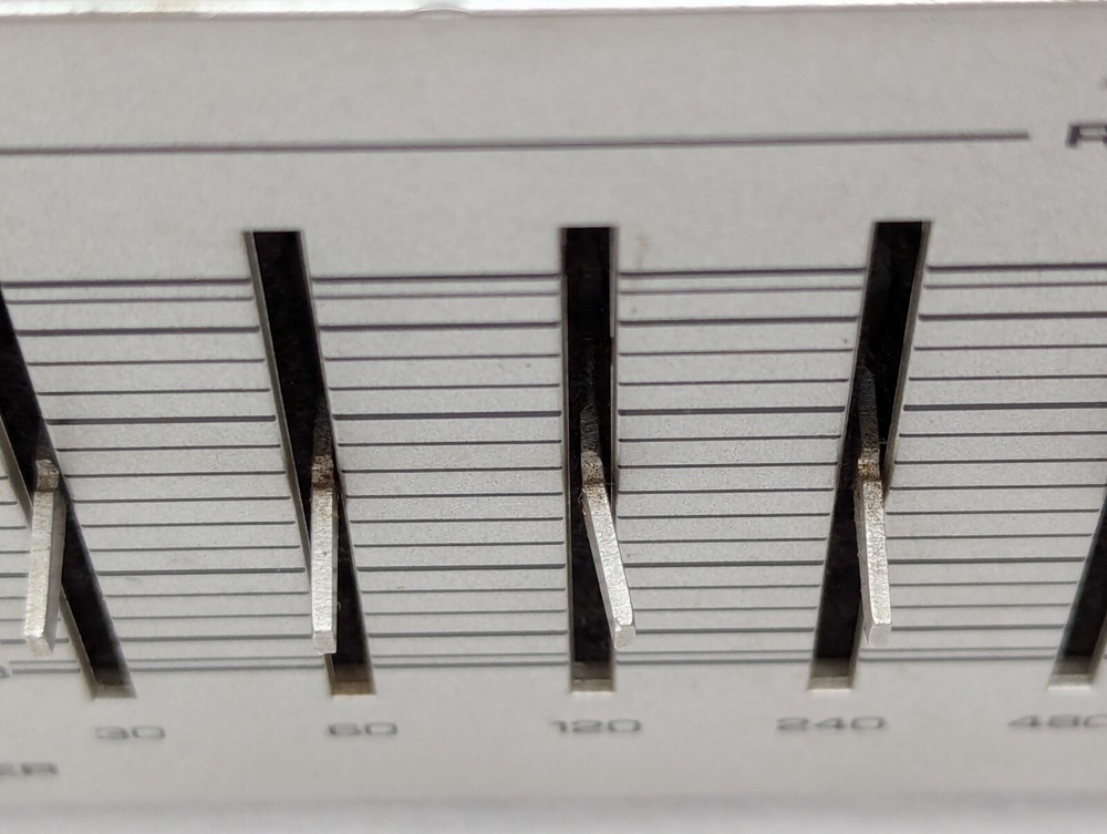 Numark EQ2310 Stereo Equalizer 10-band - Untested