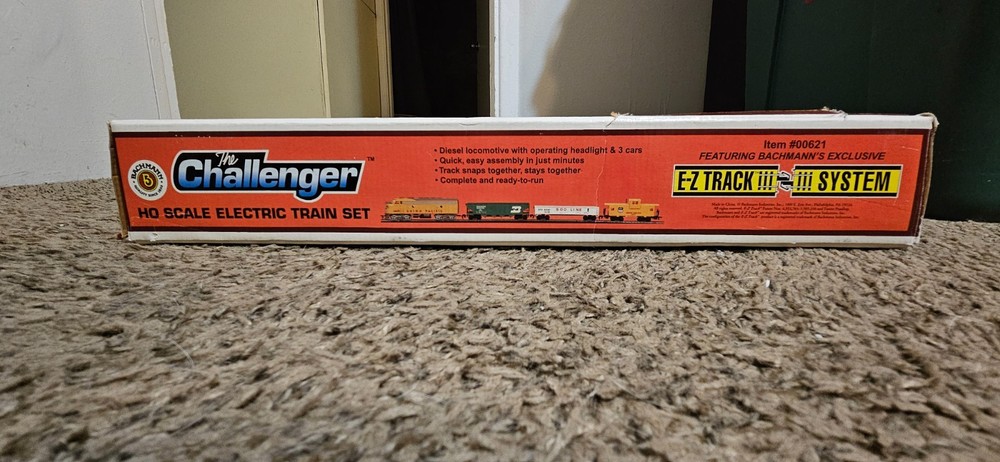 Bachmann HO Scale "The Challenger" Train Set