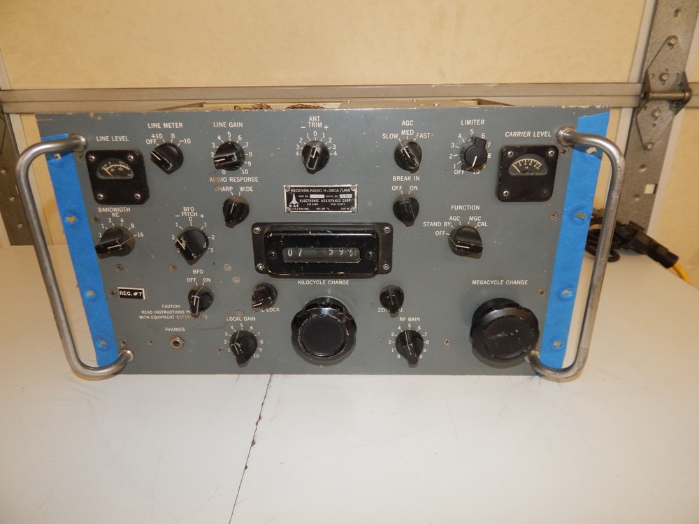 *TC* EAC  R-390A/URR R390A HF Communication Receiver  (WCR69)